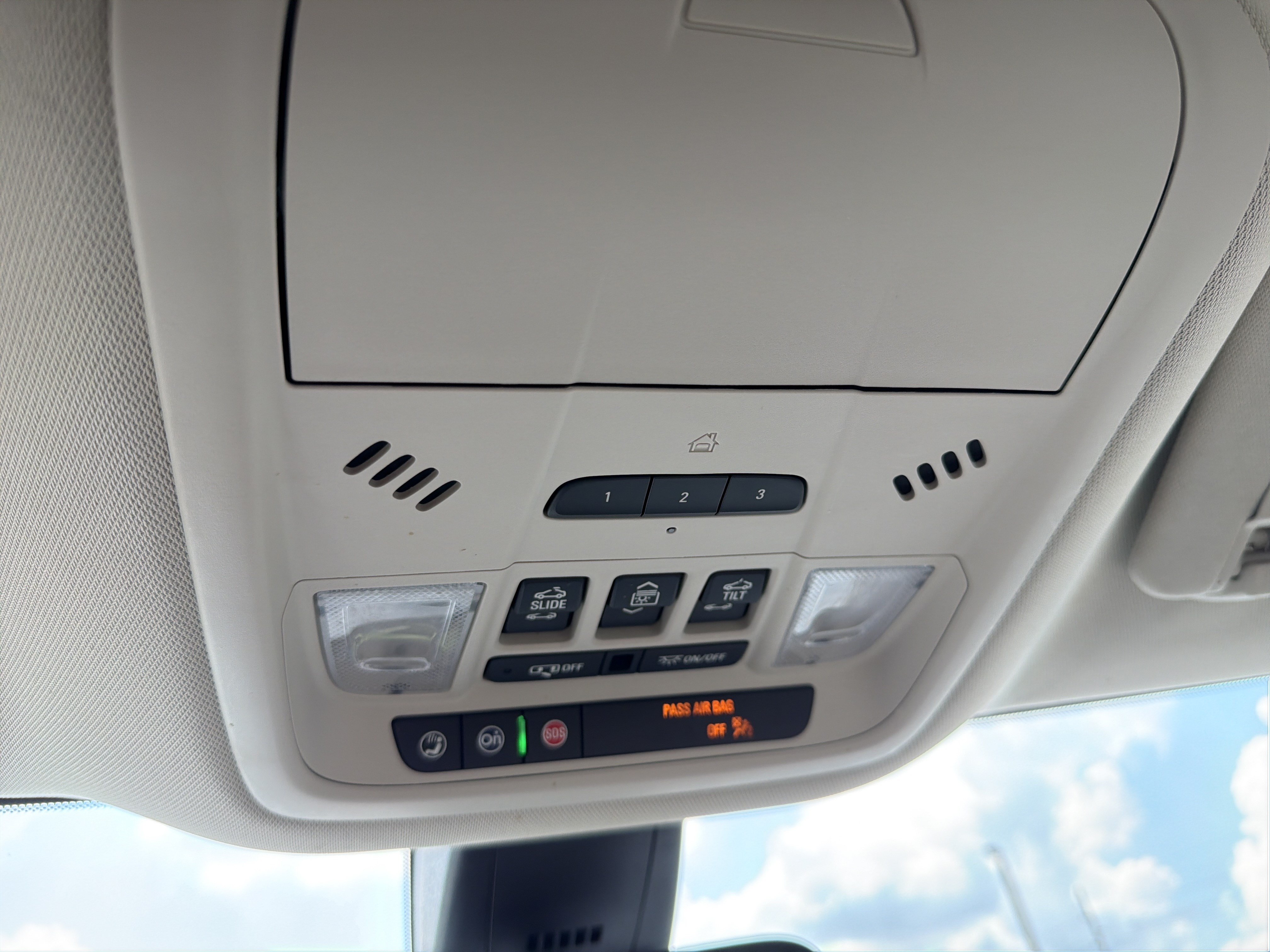 Certified 2023 Buick Enclave Essence w/ Experience Buick Package FWD image 25
