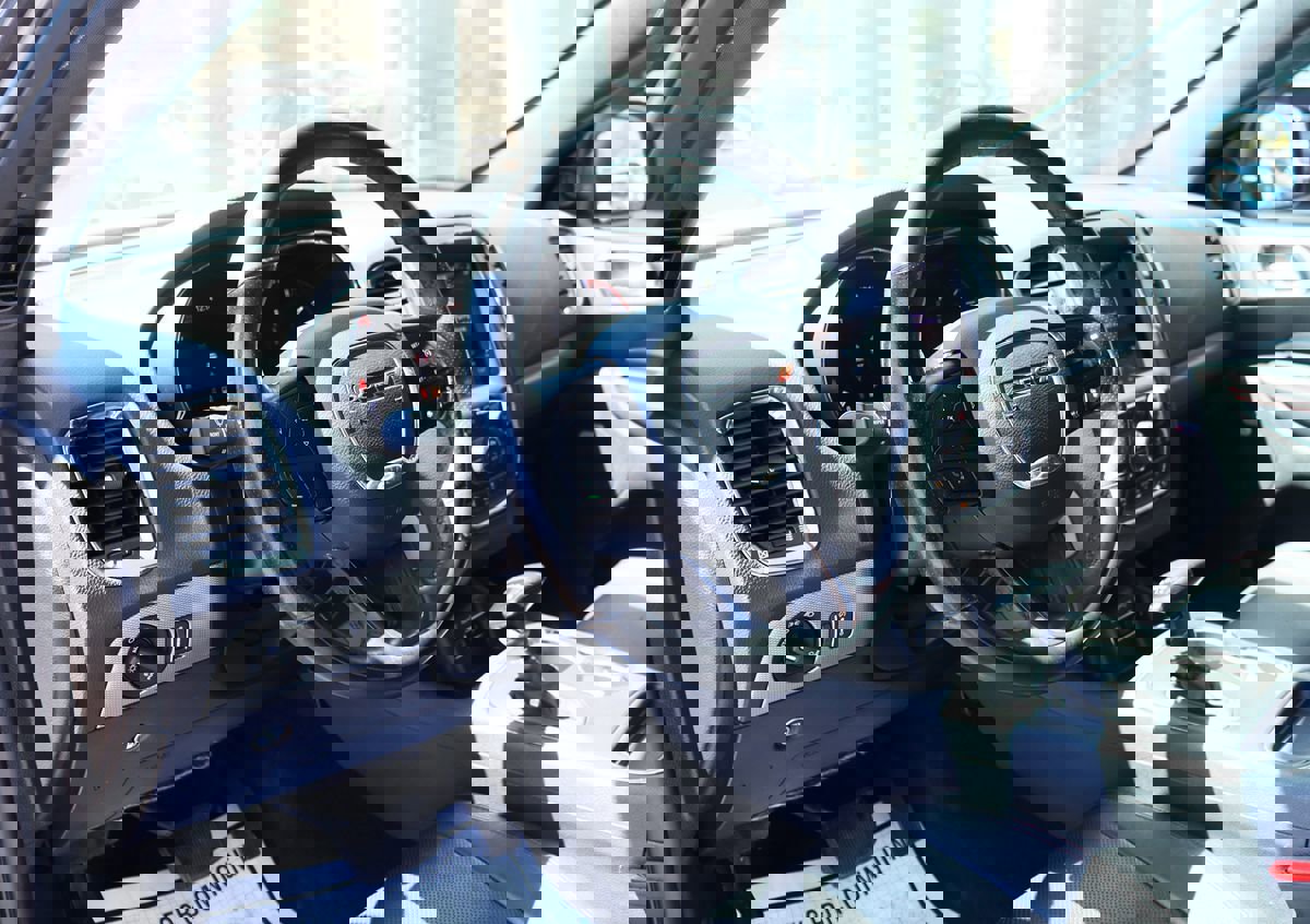 Used 2018 Dodge Durango R/T w/ Technology Group image 44