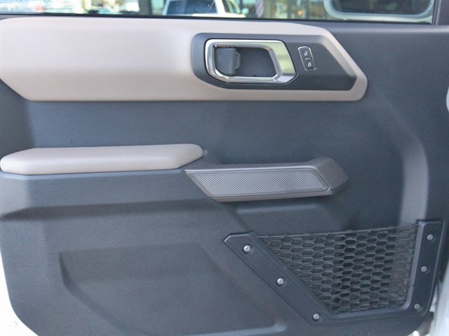 Used 2022 Ford Bronco Wildtrak image 12