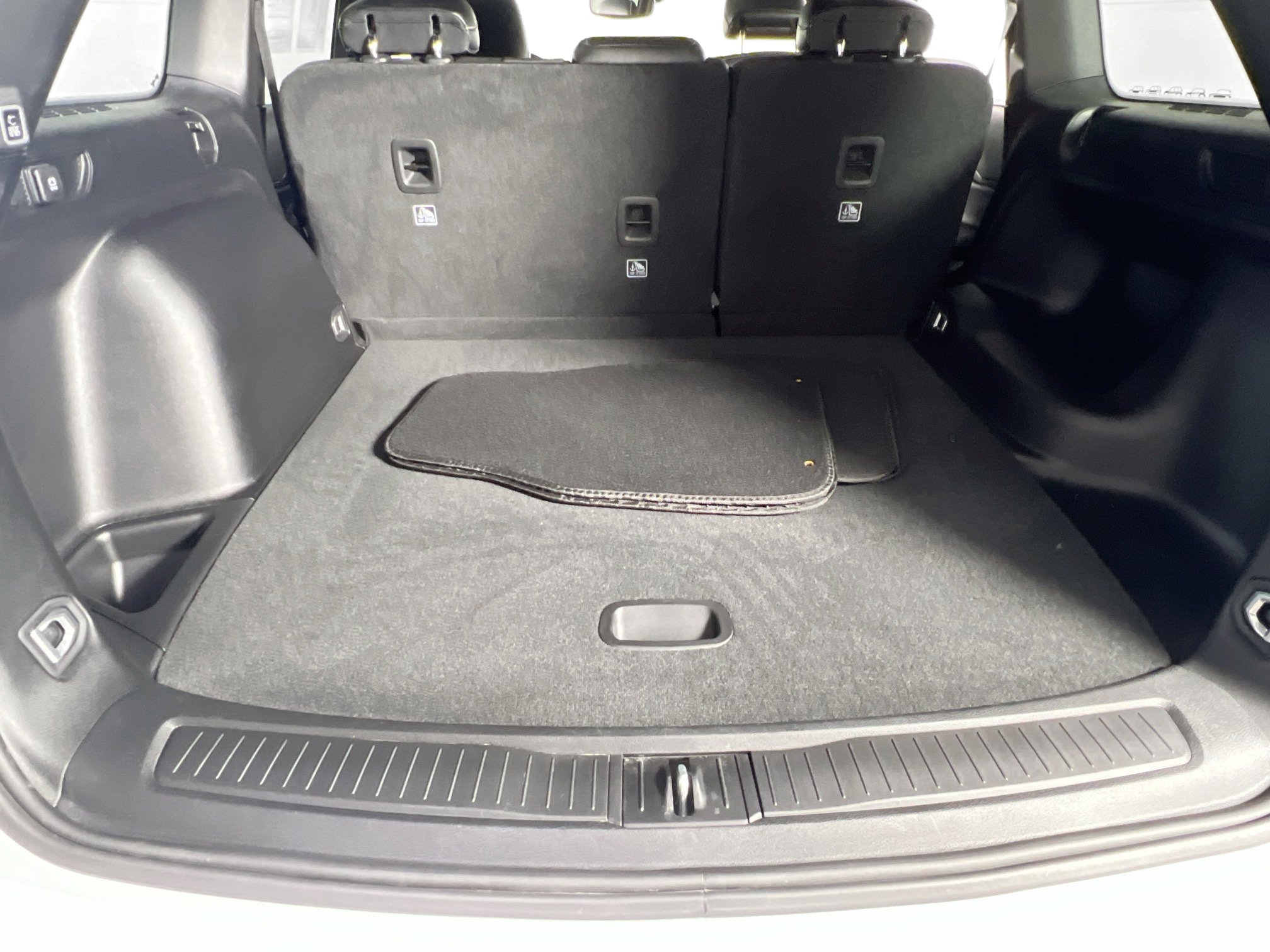 Used 2023 Jeep Grand Cherokee Altitude image 25
