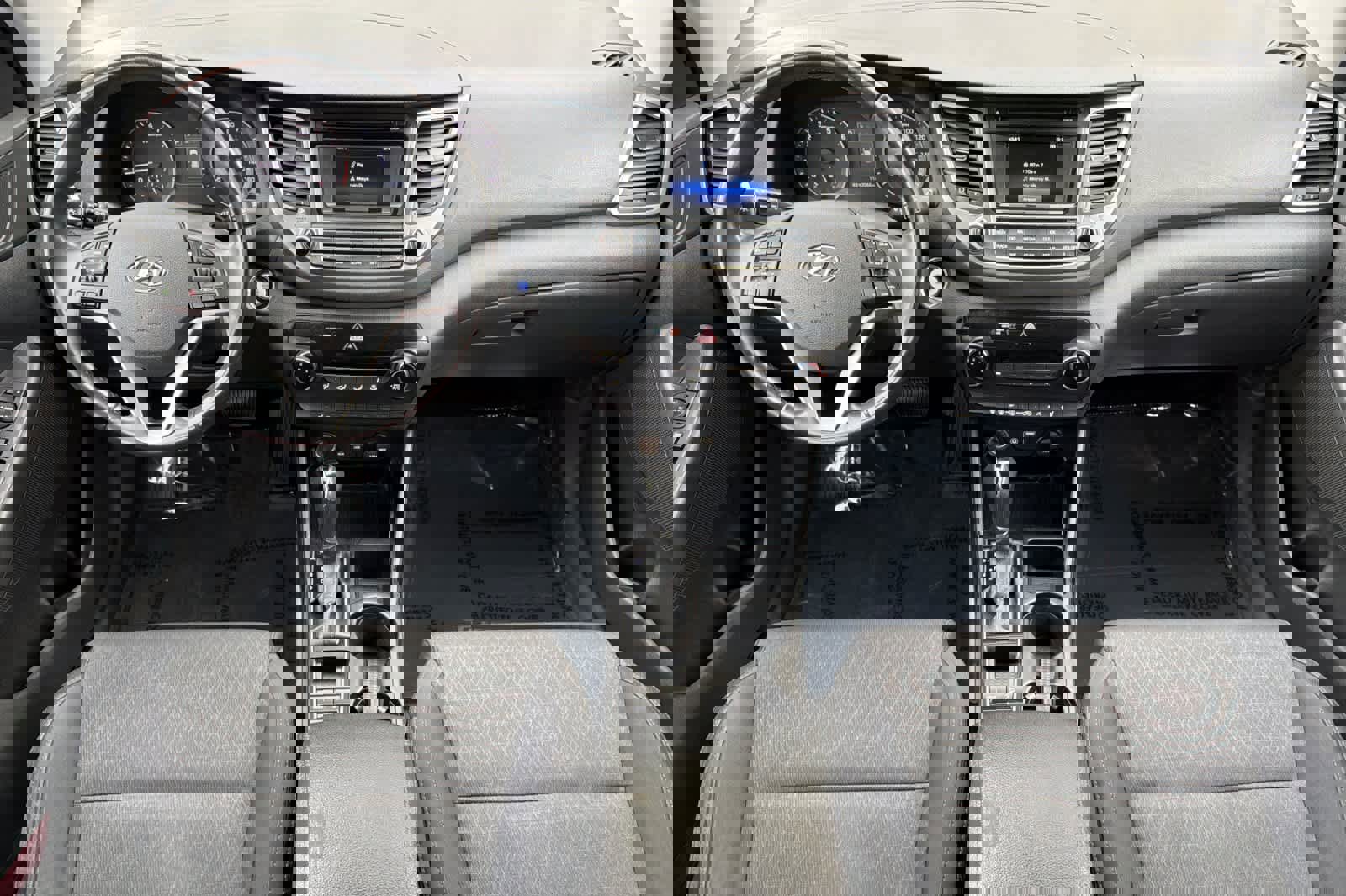 Used 2017 Hyundai Tucson Sport image 3