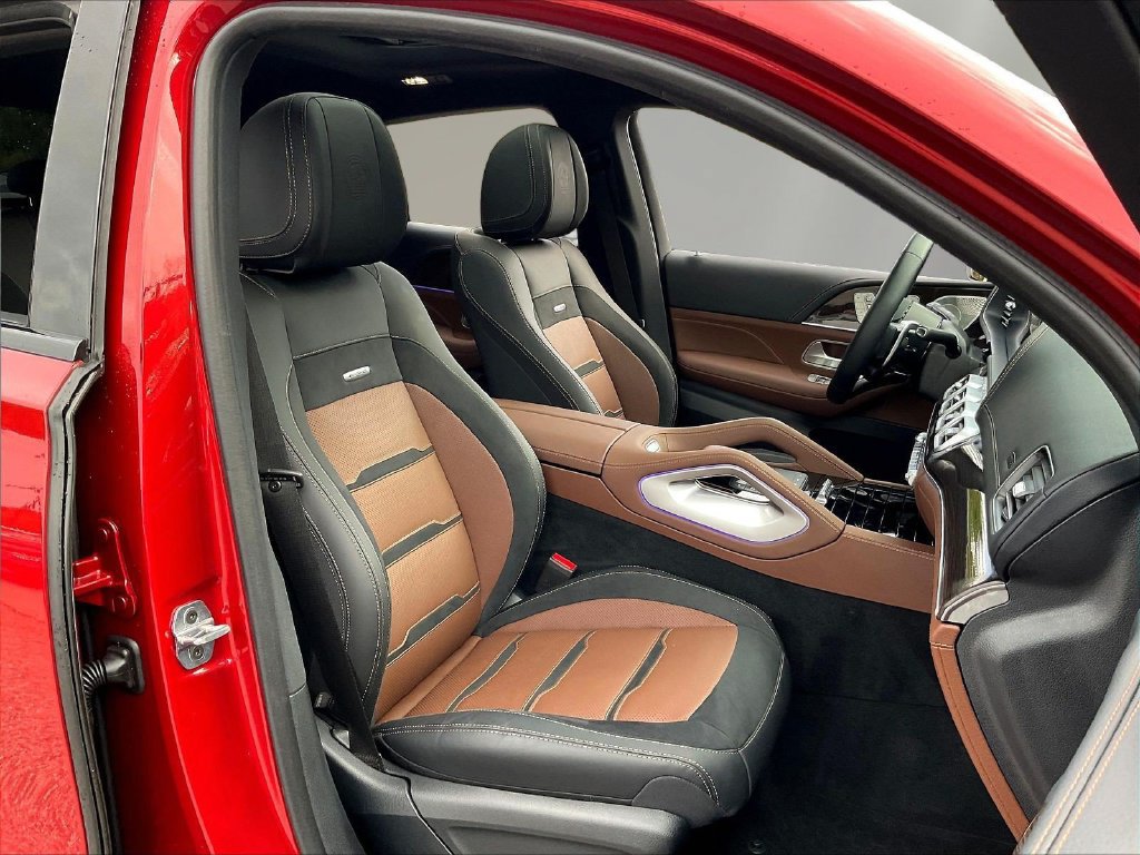 Certified 2025 Mercedes-Benz GLE 53 AMG 4MATIC Coupe image 31