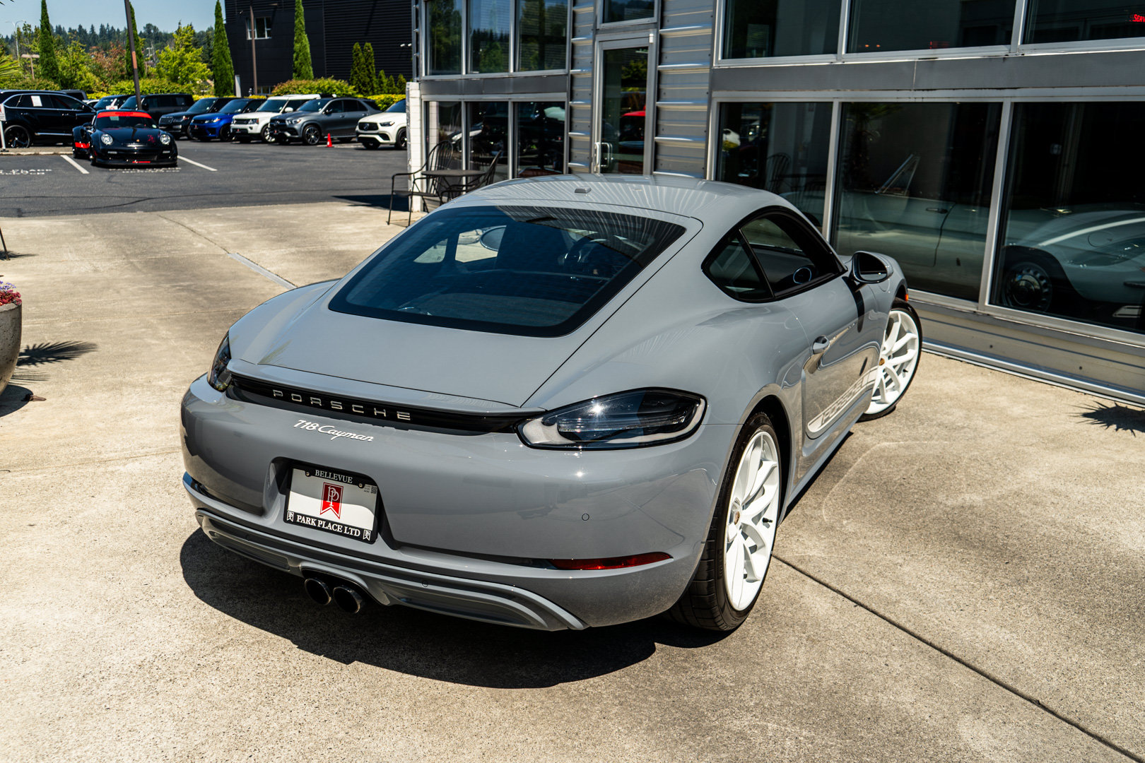 Used 2024 Porsche 718 Cayman RWD image 6
