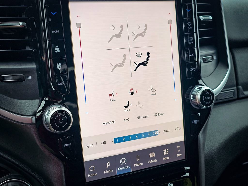 New 2026 RAM 1500 4x4 Crew Cab image 26