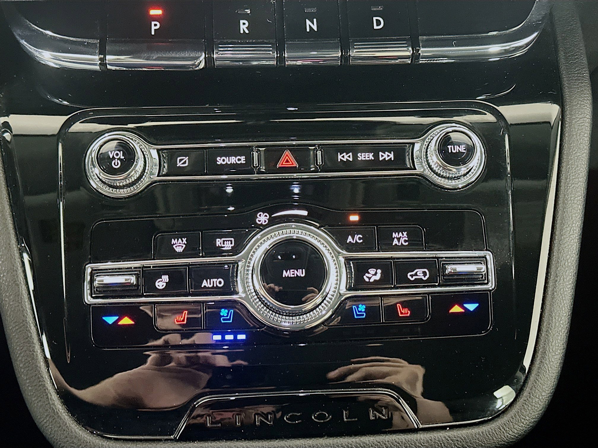 Used 2022 Lincoln Corsair Reserve image 24