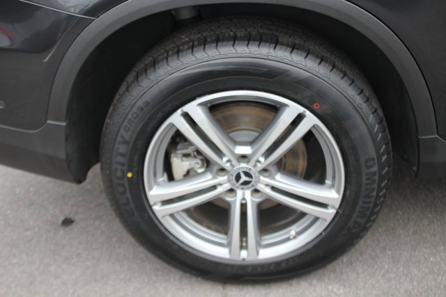 Used 2021 Mercedes-Benz GLC 300 4MATIC image 45