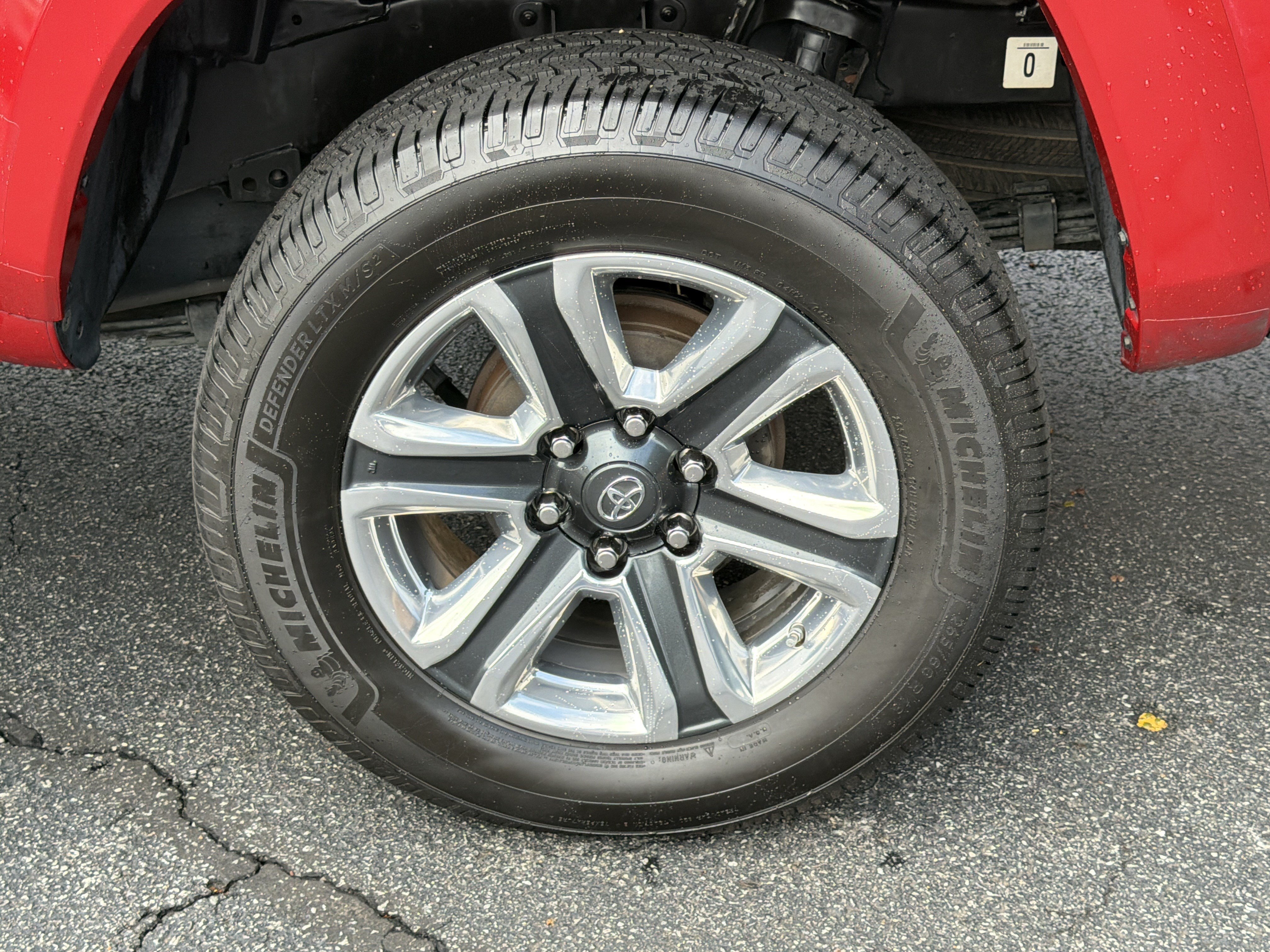 Used 2016 Toyota Tacoma Limited w/ Towing Package RWD image 19