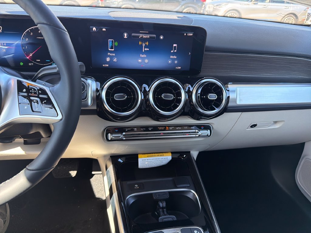 New 2026 Mercedes-Benz GLB 250 4MATIC image 24