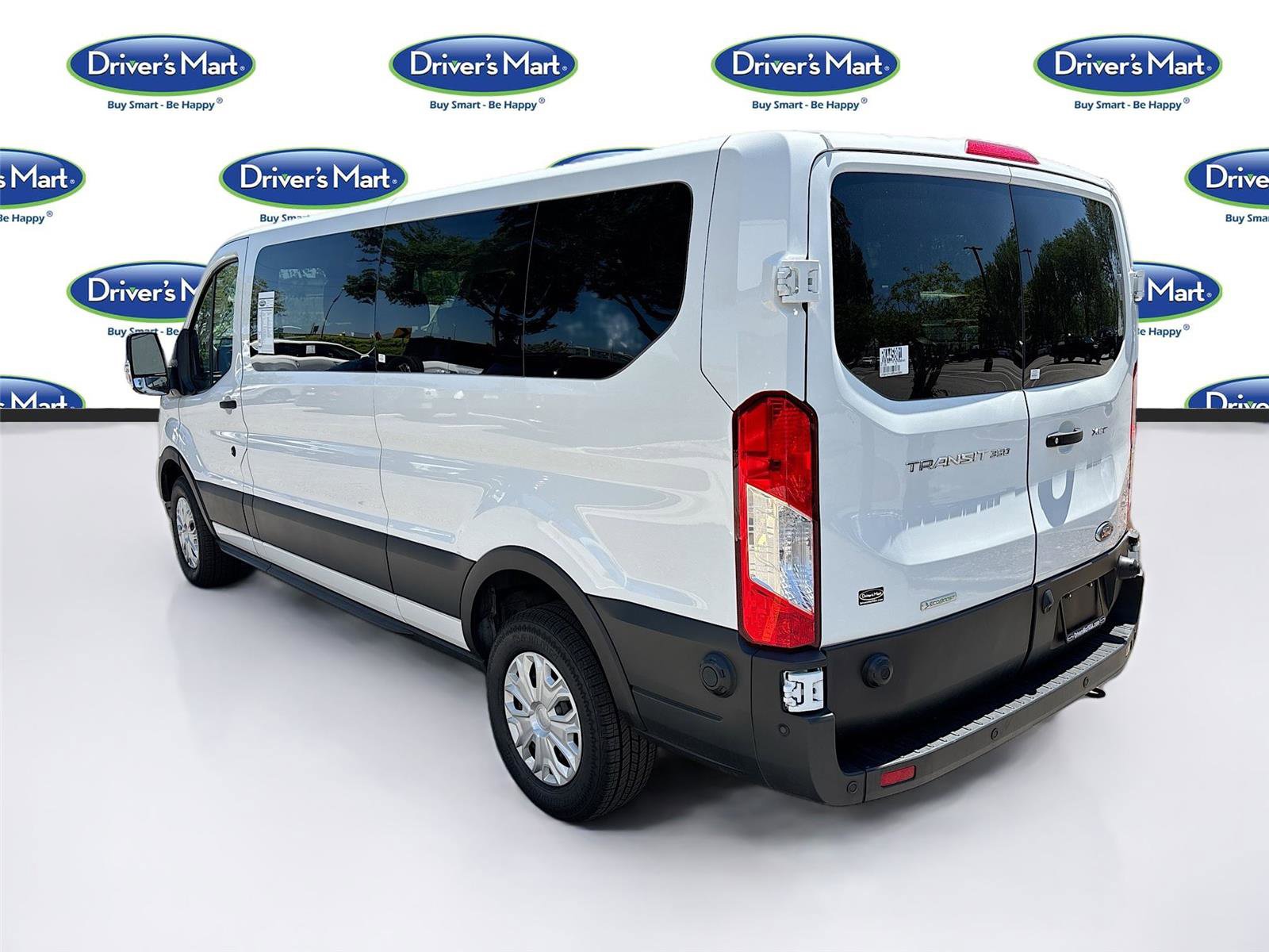 Used 2024 Ford Transit 350 XLT image 5