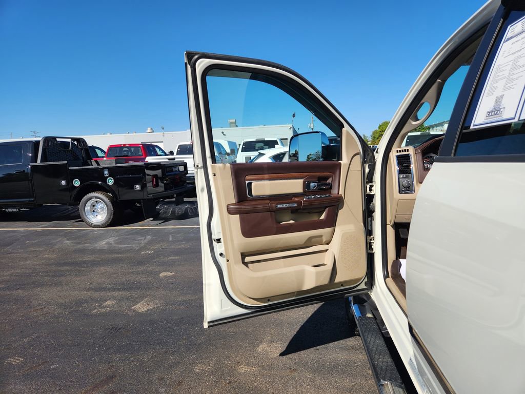 Used 2018 RAM 3500 Laramie image 11