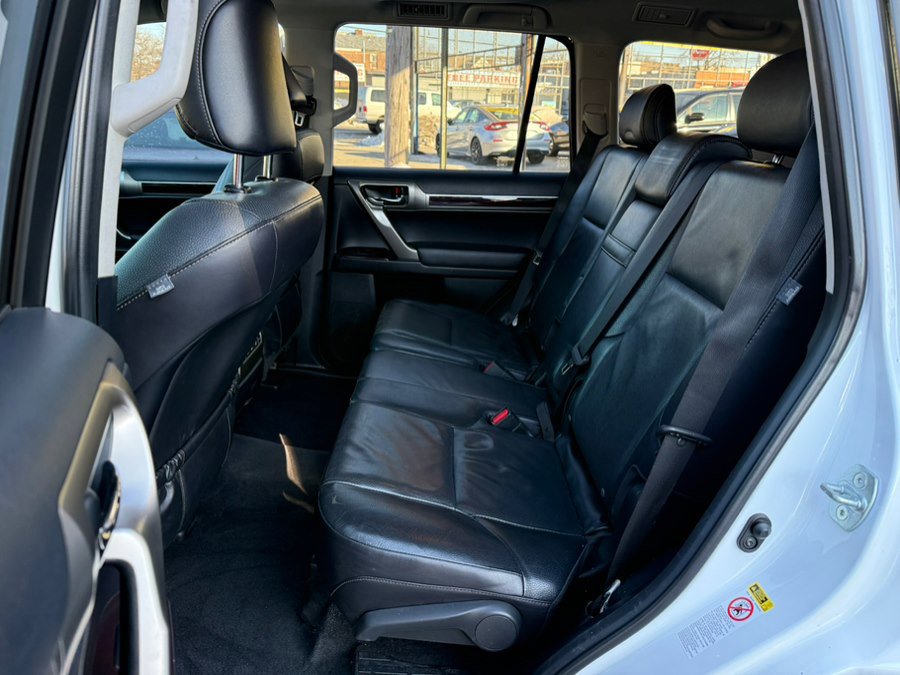 Used 2014 Lexus GX 460 w/ Premium Package image 9