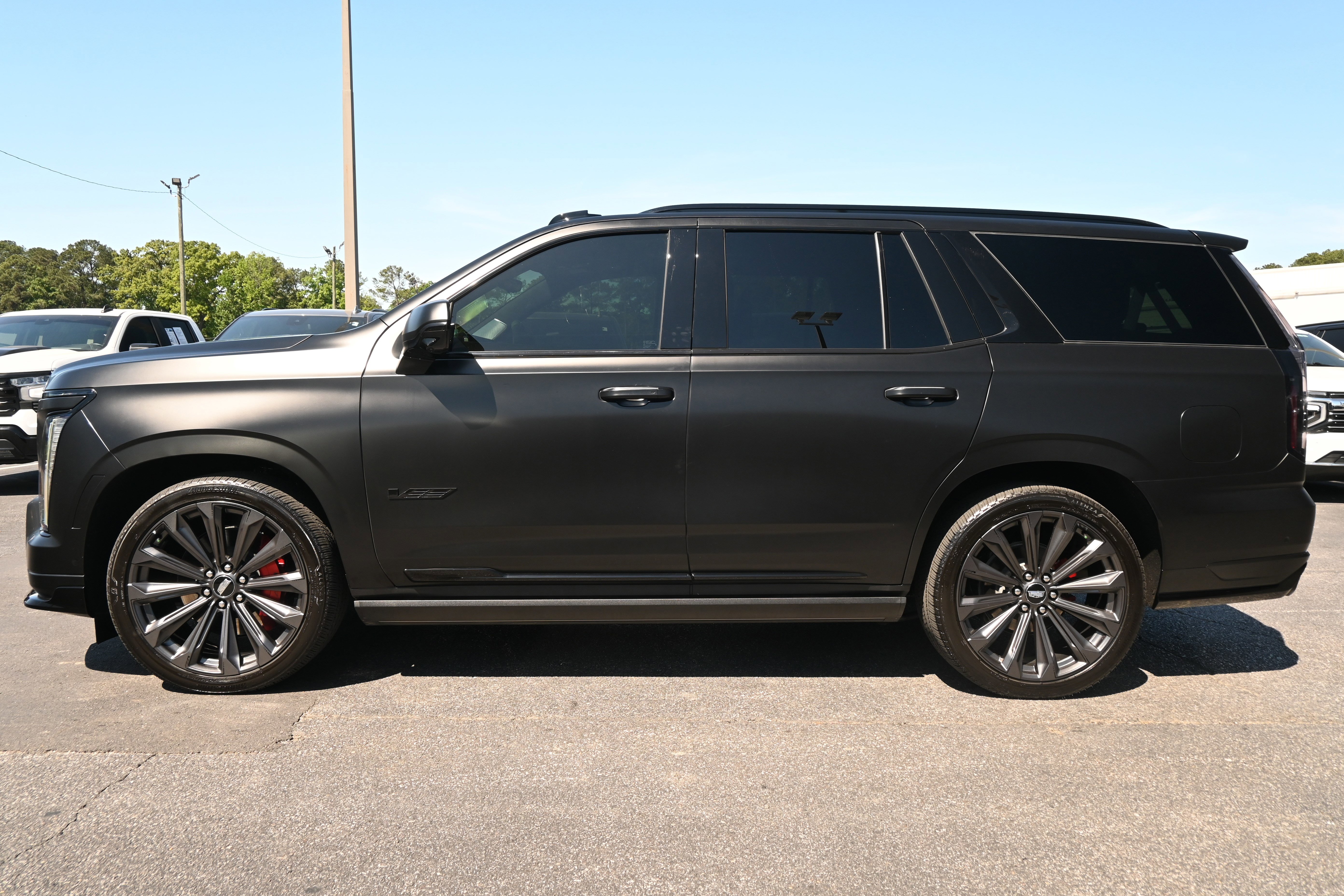 Used 2025 Cadillac Escalade V image 11