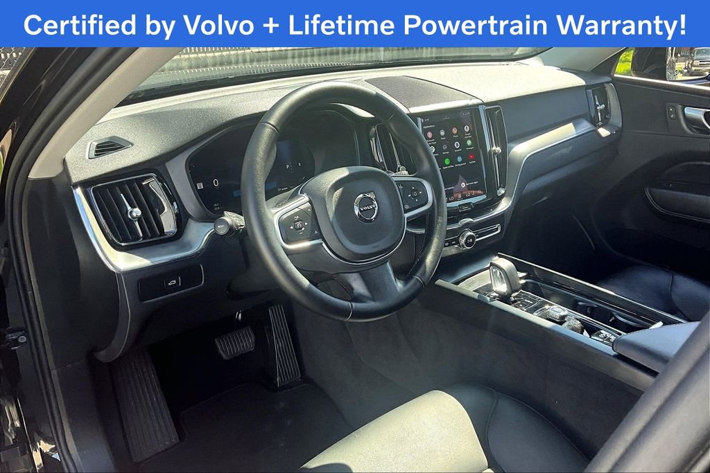 Certified 2025 Volvo XC60 B5 Core image 18