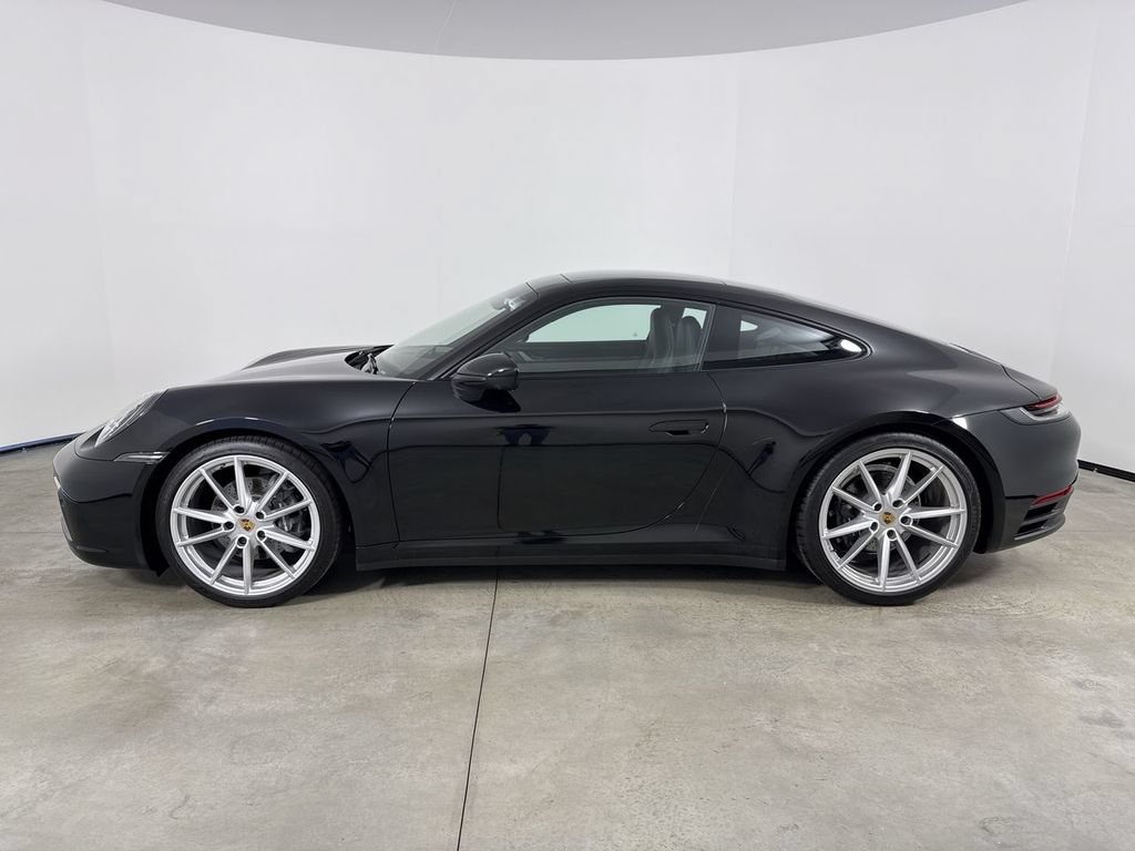 Certified 2024 Porsche 911 Carrera 4 AWD/4WD image 2