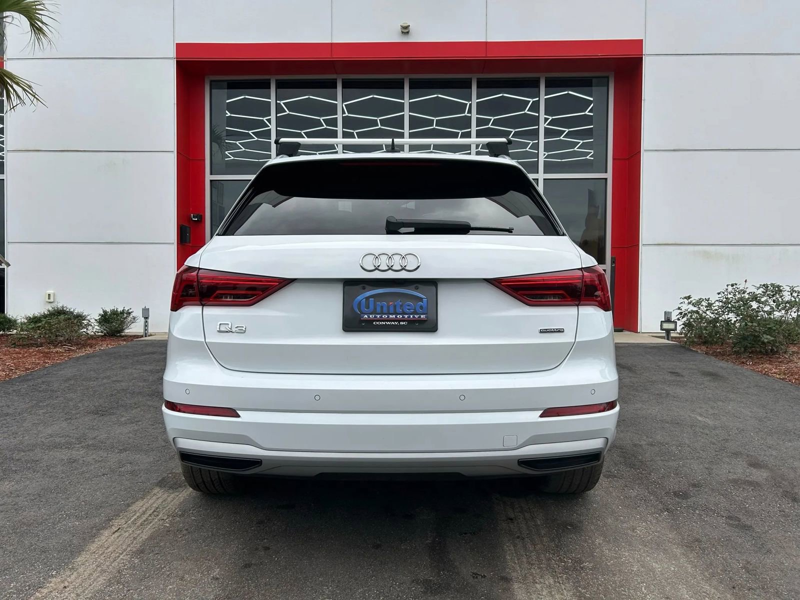 Used 2020 Audi Q3 2.0T Premium w/ Convenience Package image 5