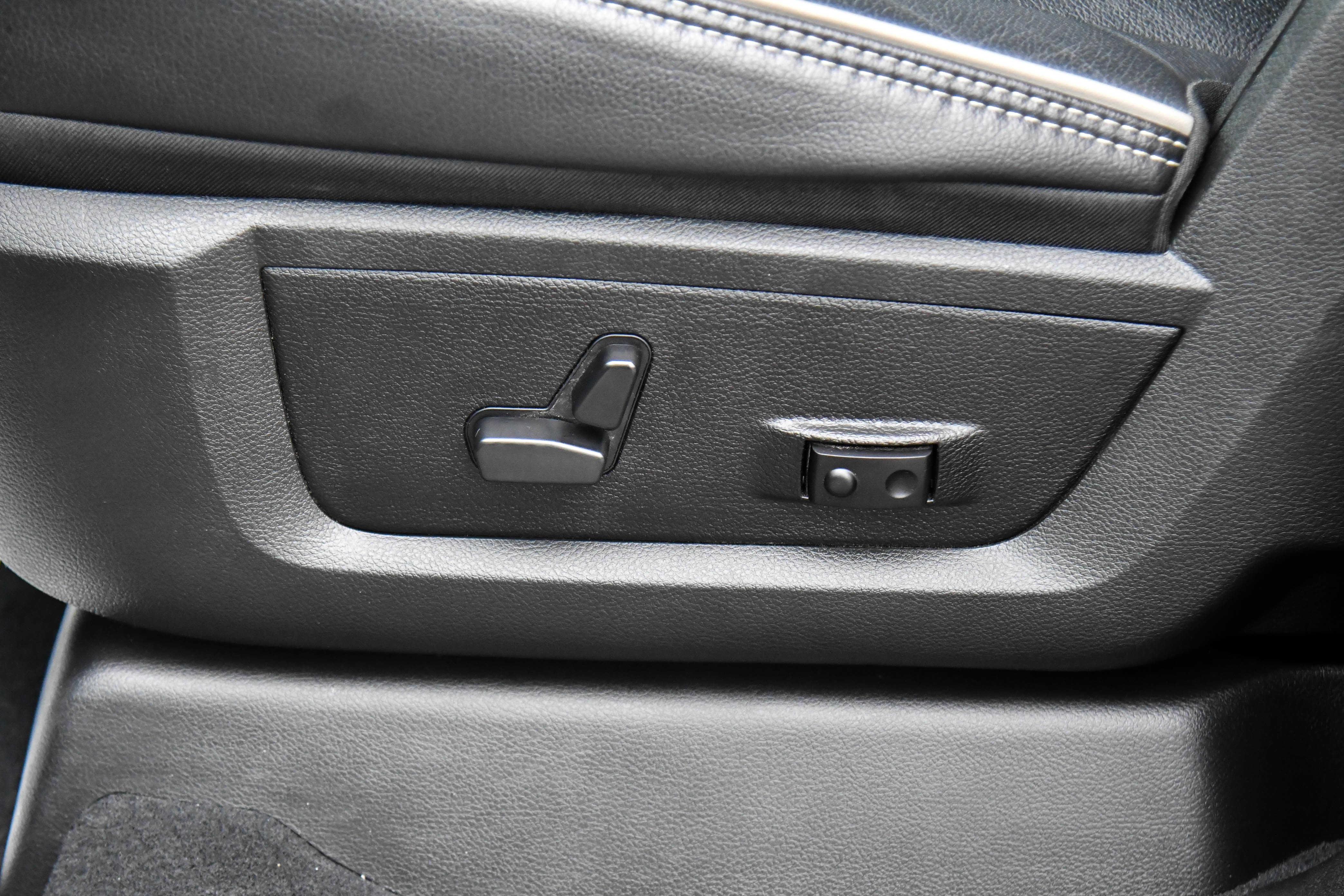 Used 2024 RAM 2500 Laramie image 18