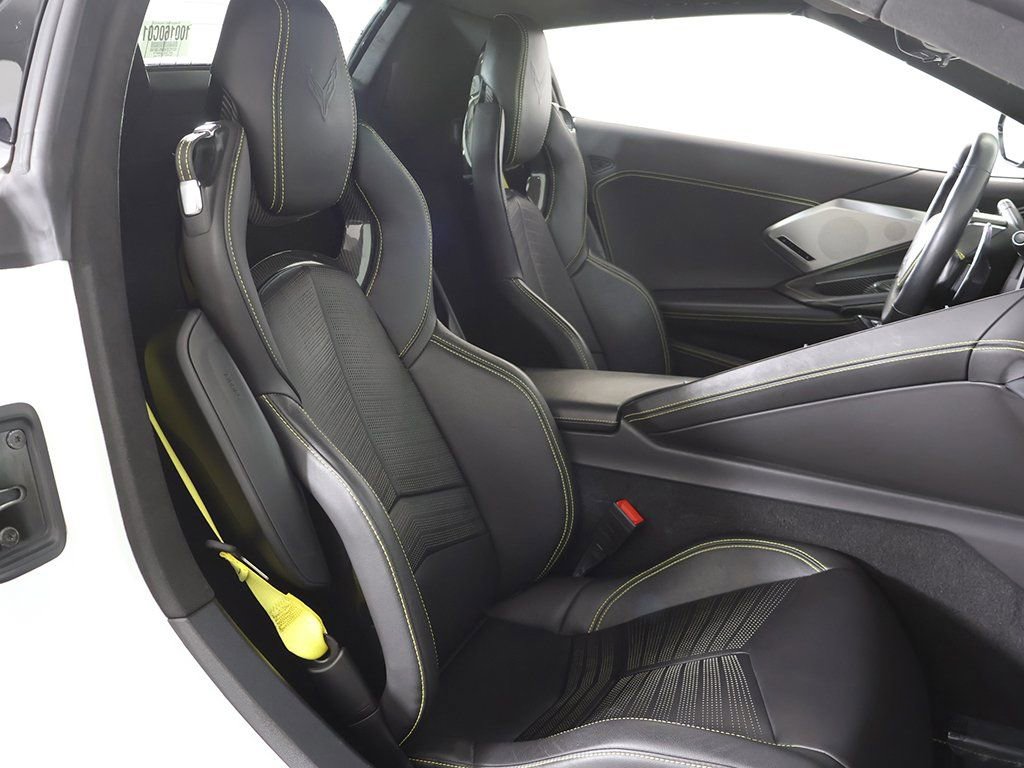 Used 2021 Chevrolet Corvette Stingray Premium Conv w/ 3LT image 31