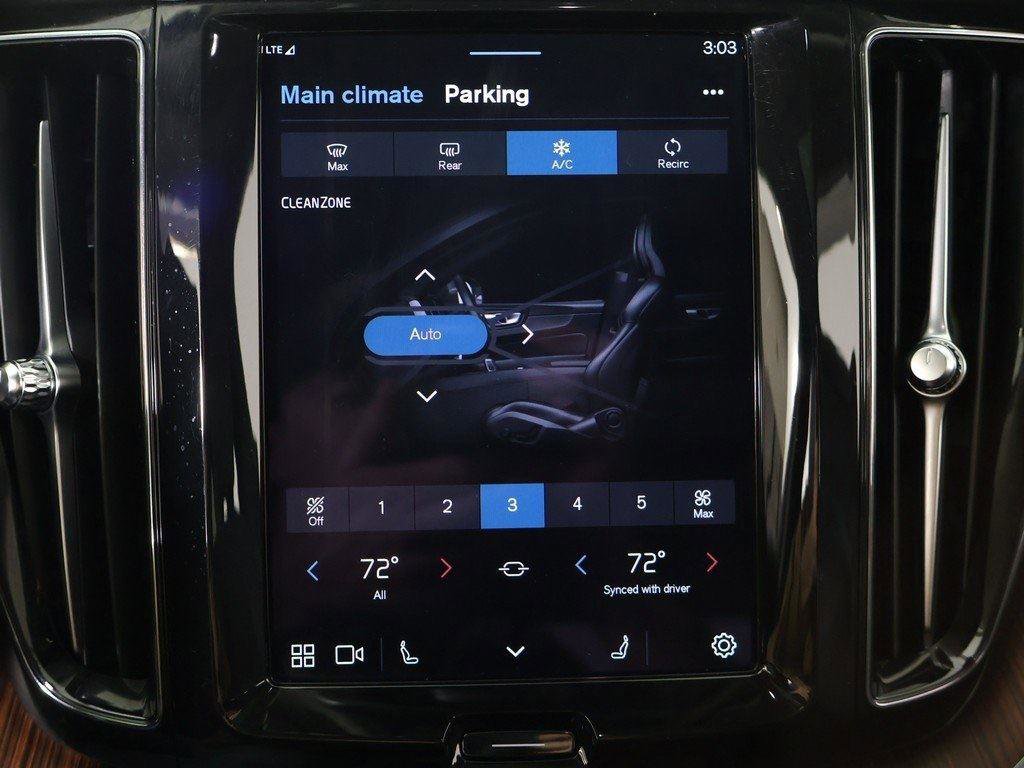 Used 2024 Volvo XC60 B5 Plus image 48