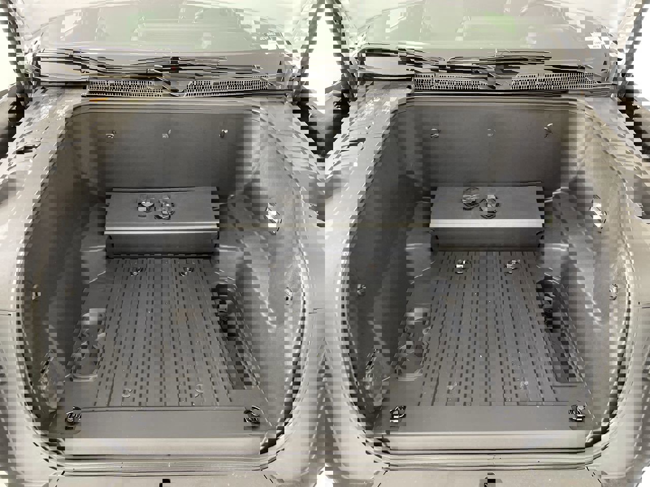 New 2025 Chevrolet Silverado EV LT image 90