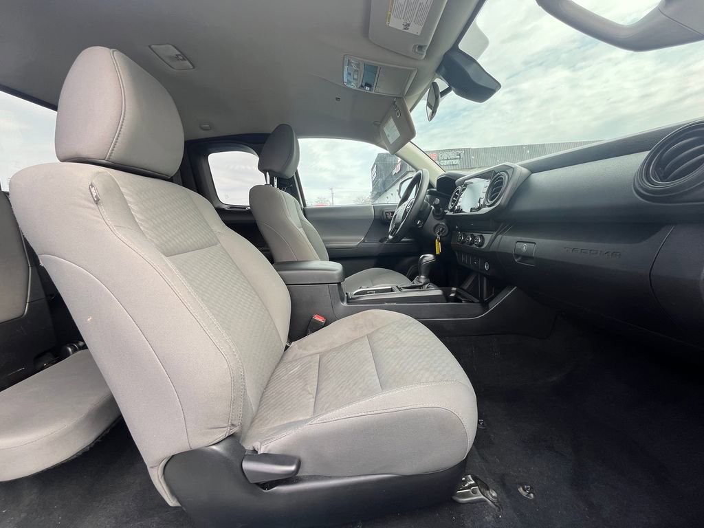 Used 2021 Toyota Tacoma SR image 31