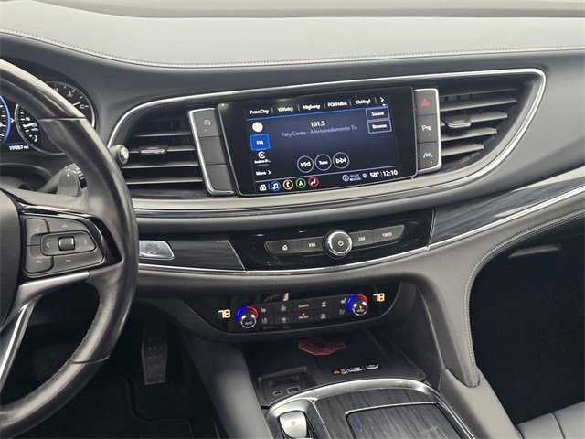 Used 2023 Buick Enclave Premium image 17