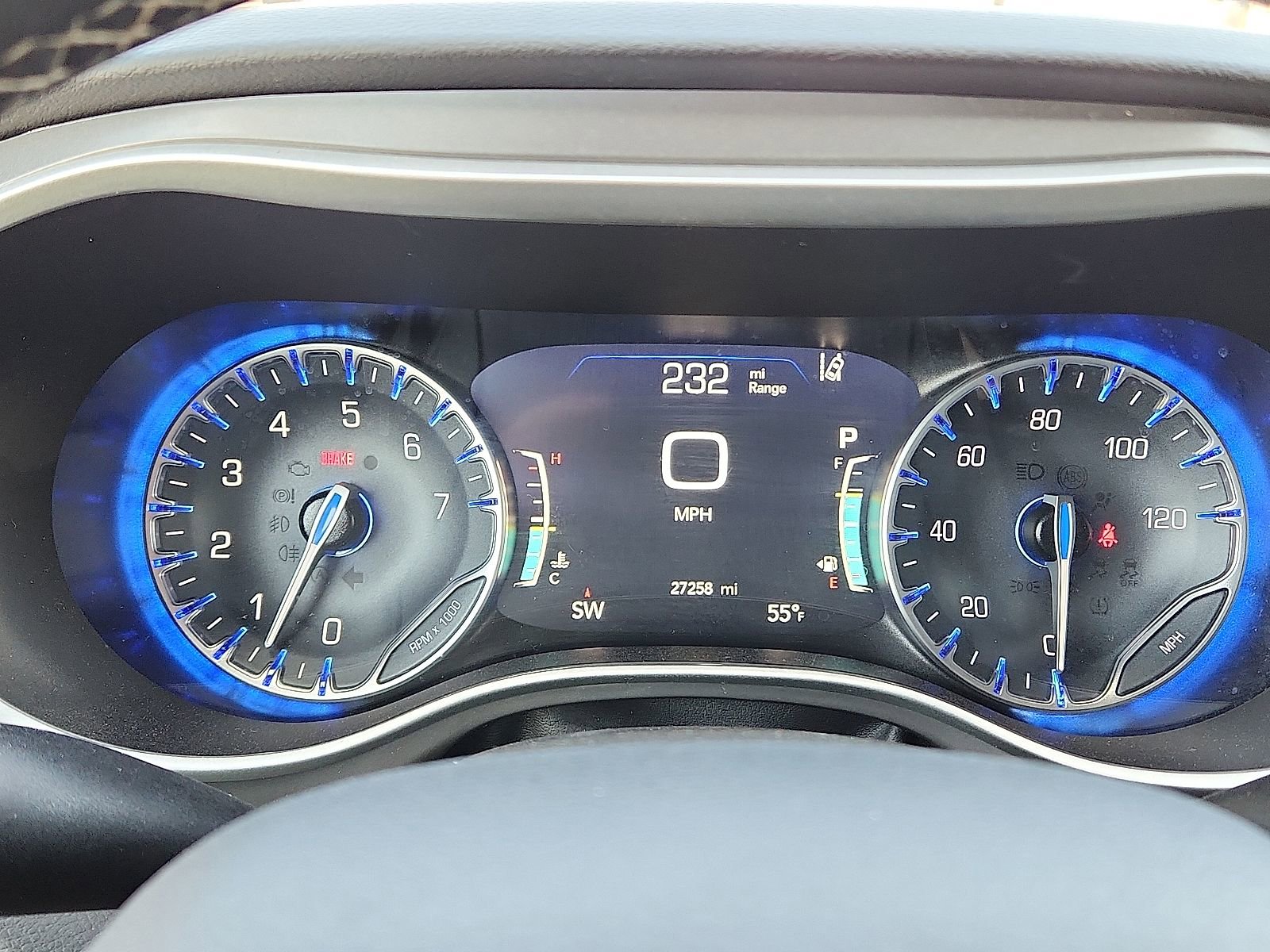 Used 2025 Chrysler Pacifica Select image 18