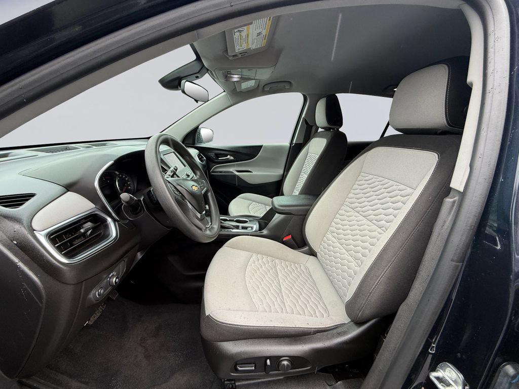 Used 2021 Chevrolet Equinox LT w/ LPO, Floor Liner Package AWD/4WD image 11