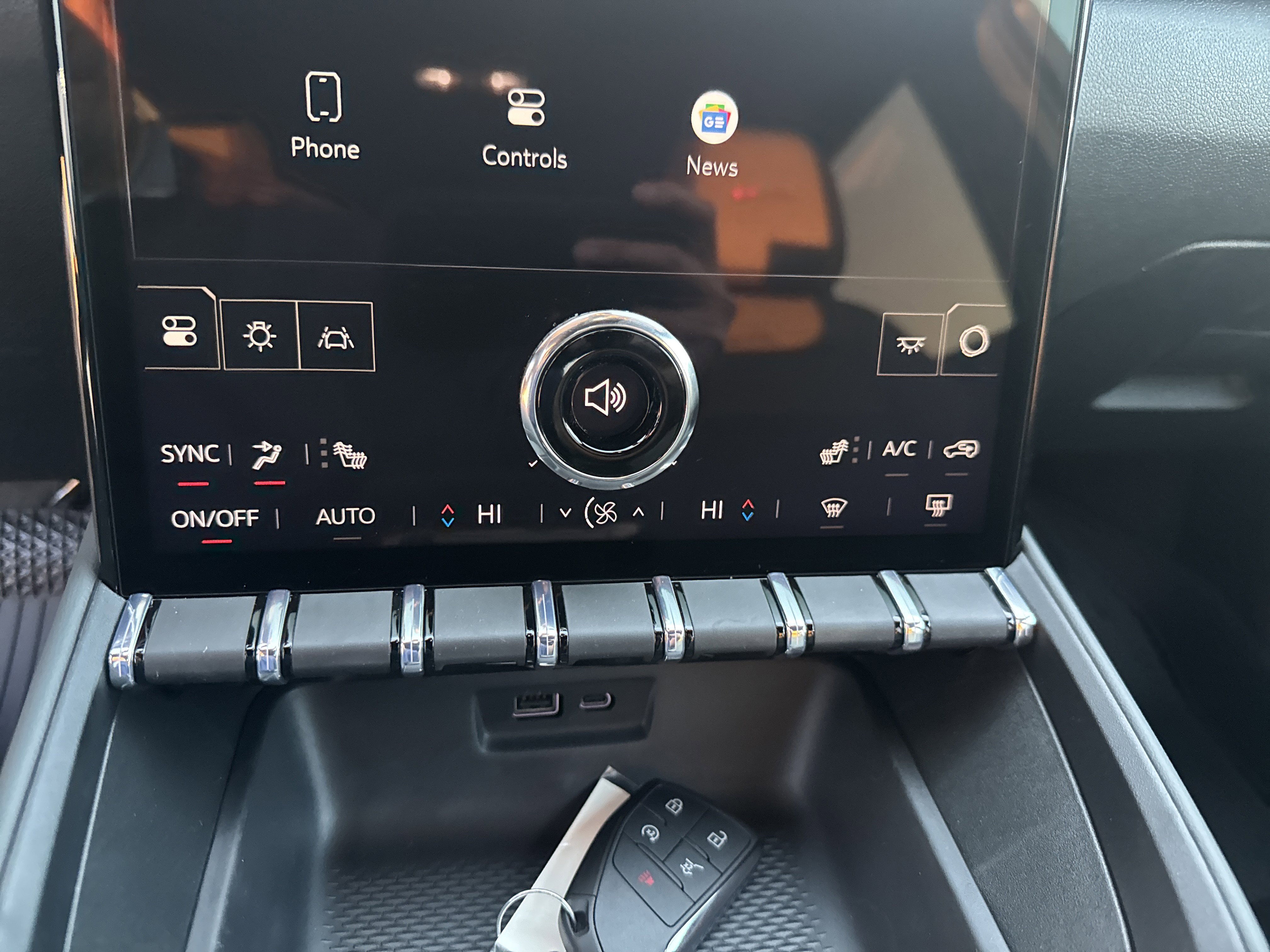 New 2026 GMC Terrain AT4 w/ LPO, Floor Liner Package image 25