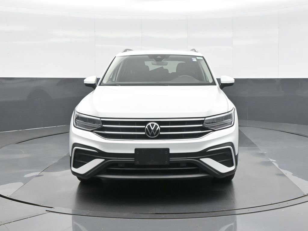 Used 2024 Volkswagen Tiguan S FWD image 2
