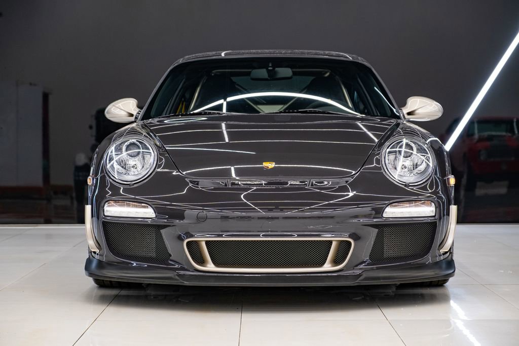 Used 2011 Porsche 911 GT3 image 2