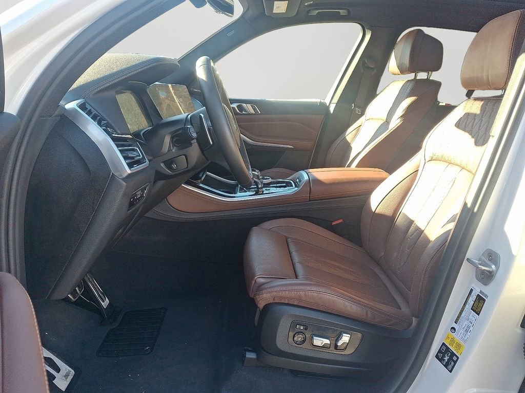 Used 2020 BMW X5 xDrive40i w/ M Sport Package image 14