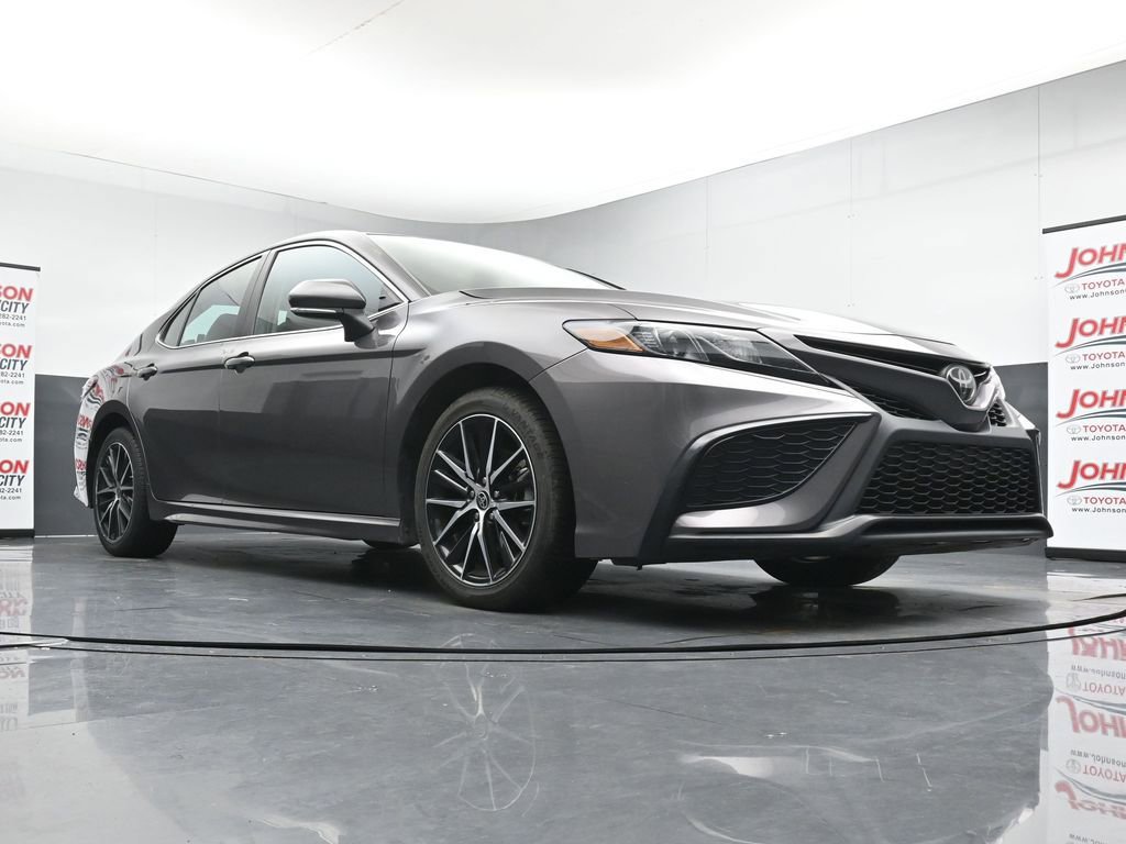 Used 2023 Toyota Camry SE FWD image 29