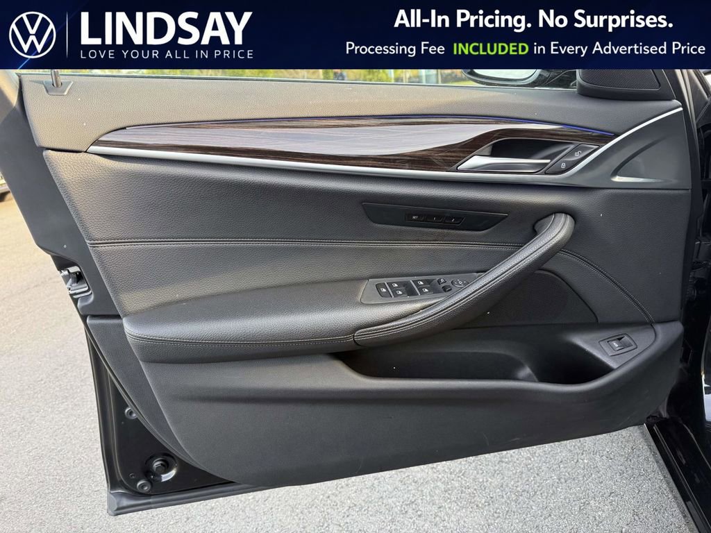 Used 2018 BMW 540i xDrive image 9