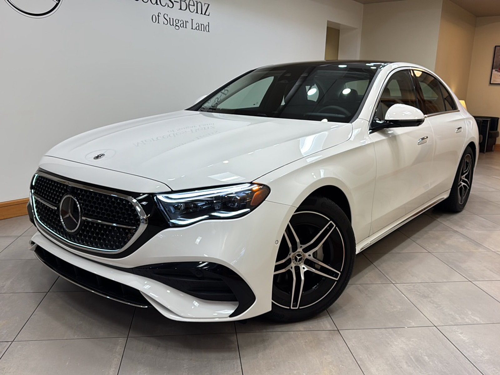Certified 2025 Mercedes-Benz E 350 4MATIC Sedan image 1