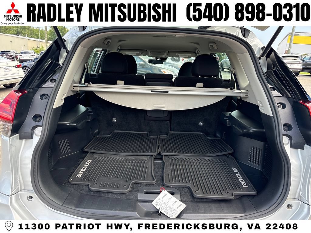 Used 2020 Nissan Rogue S AWD/4WD image 14
