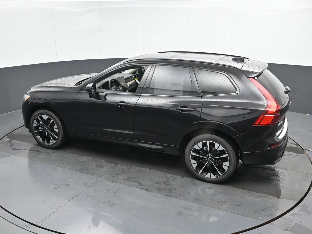 New 2026 Volvo XC60 B5 Plus w/ Protection Package Premier AWD/4WD image 36