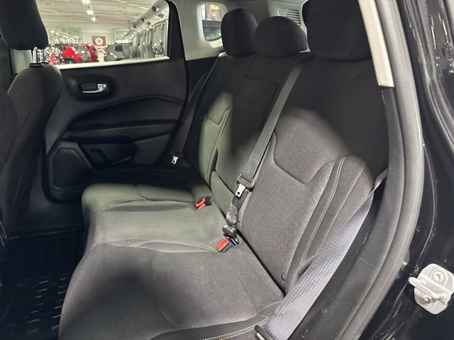 Used 2018 Jeep Compass Sport w/ Tech Group AWD/4WD image 34