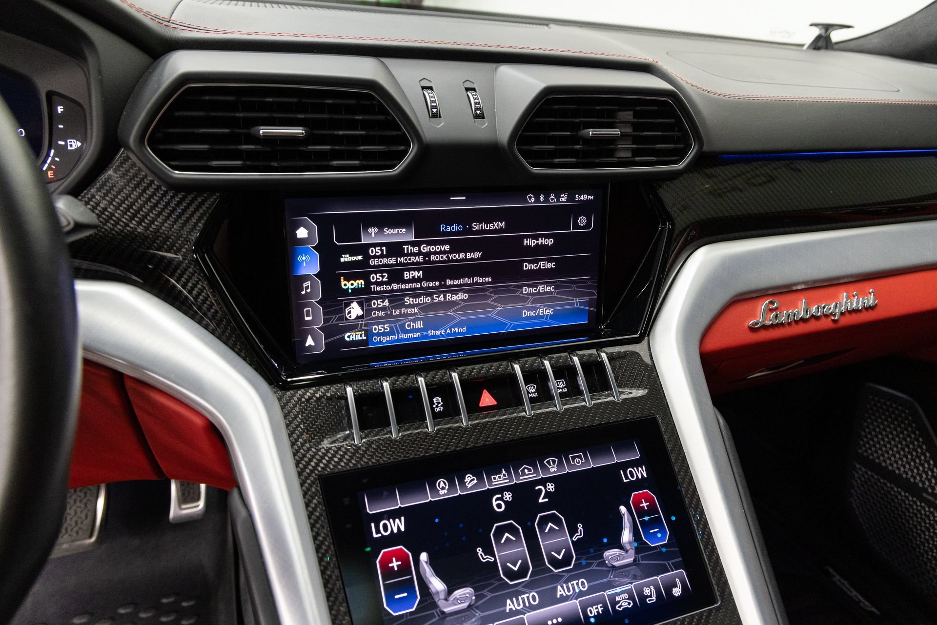 Used 2020 Lamborghini Urus AWD/4WD image 19