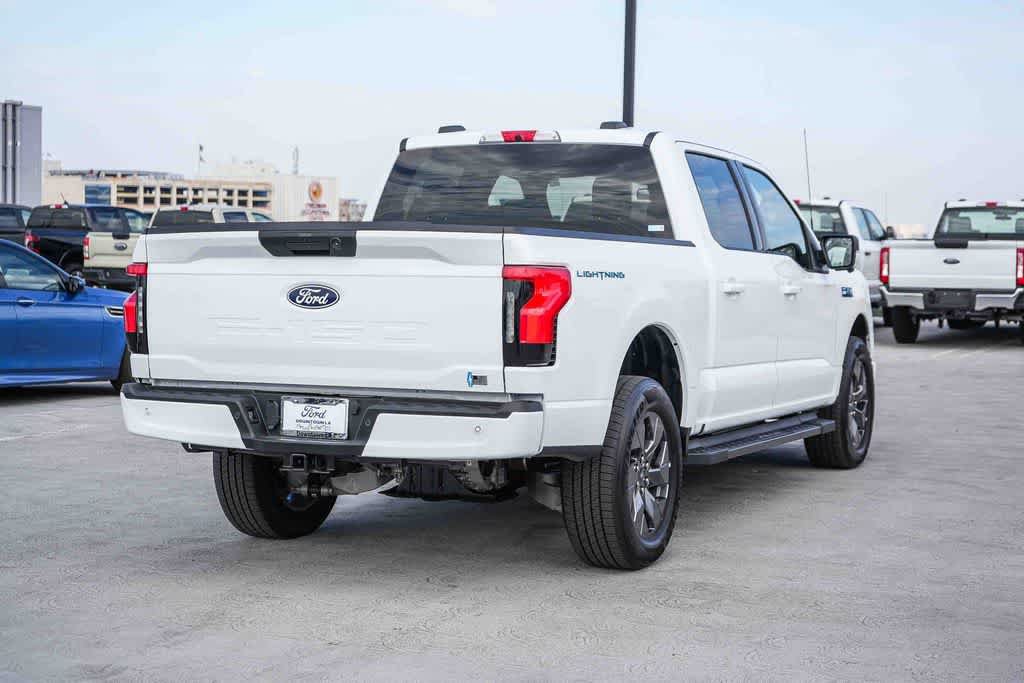 Used 2025 Ford F150 Lightning Flash AWD/4WD image 6