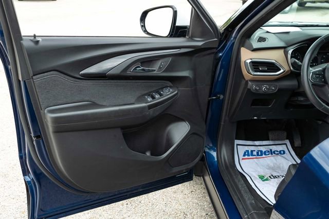 Used 2022 Chevrolet TrailBlazer ACTIV w/ Convenience Package image 12