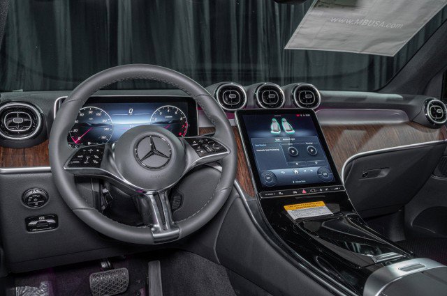 Certified 2026 Mercedes-Benz GLC 300 image 18