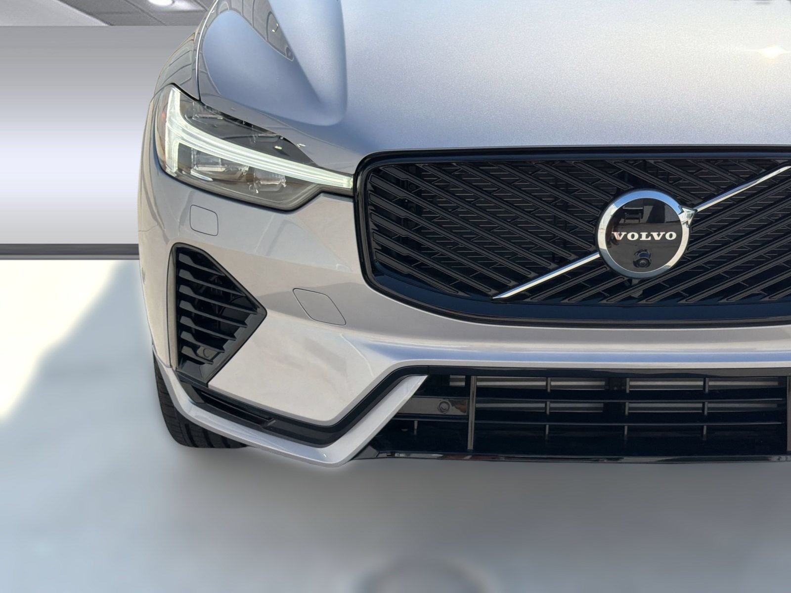 New 2026 Volvo XC60 T8 Plus w/ Climate Package AWD/4WD image 29