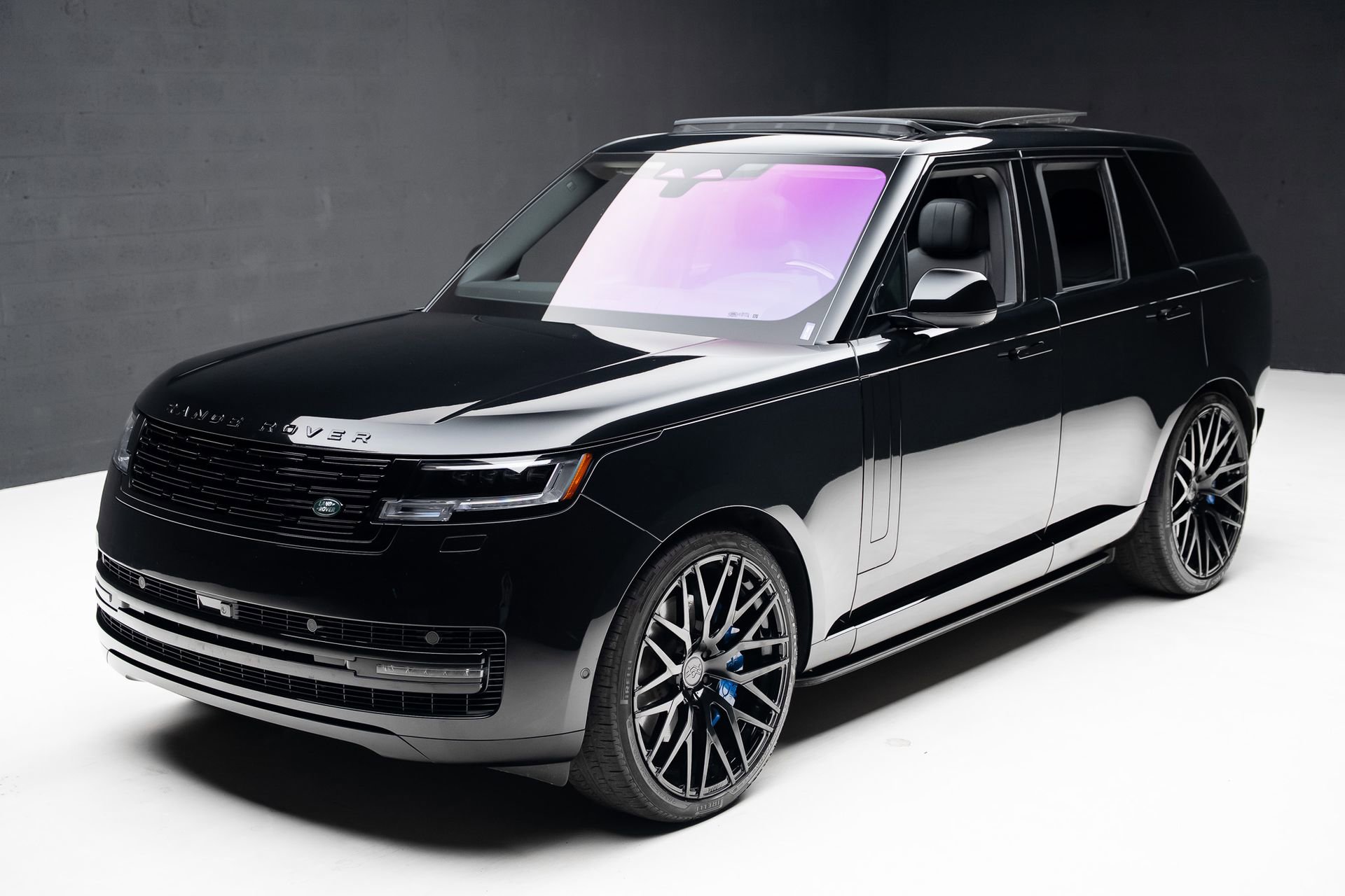 Used 2023 Land Rover Range Rover SE image 5