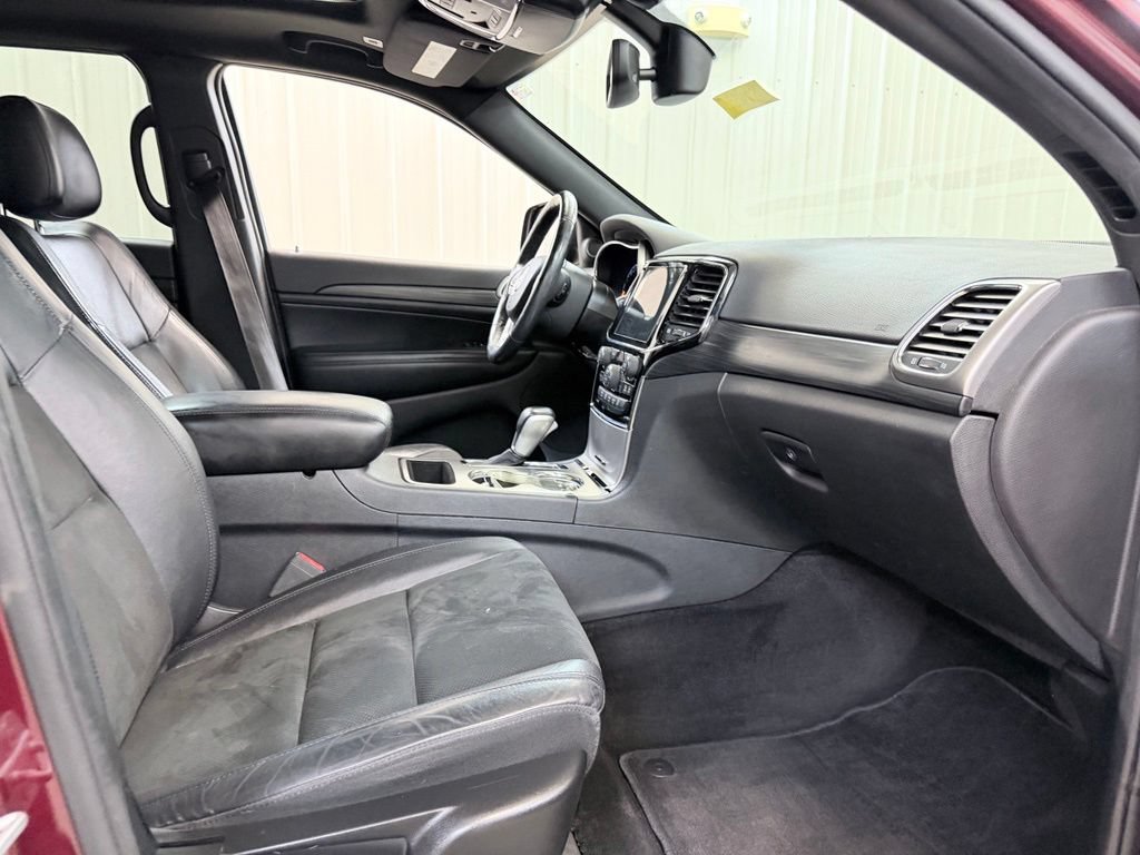 Used 2019 Jeep Grand Cherokee Altitude AWD/4WD image 31