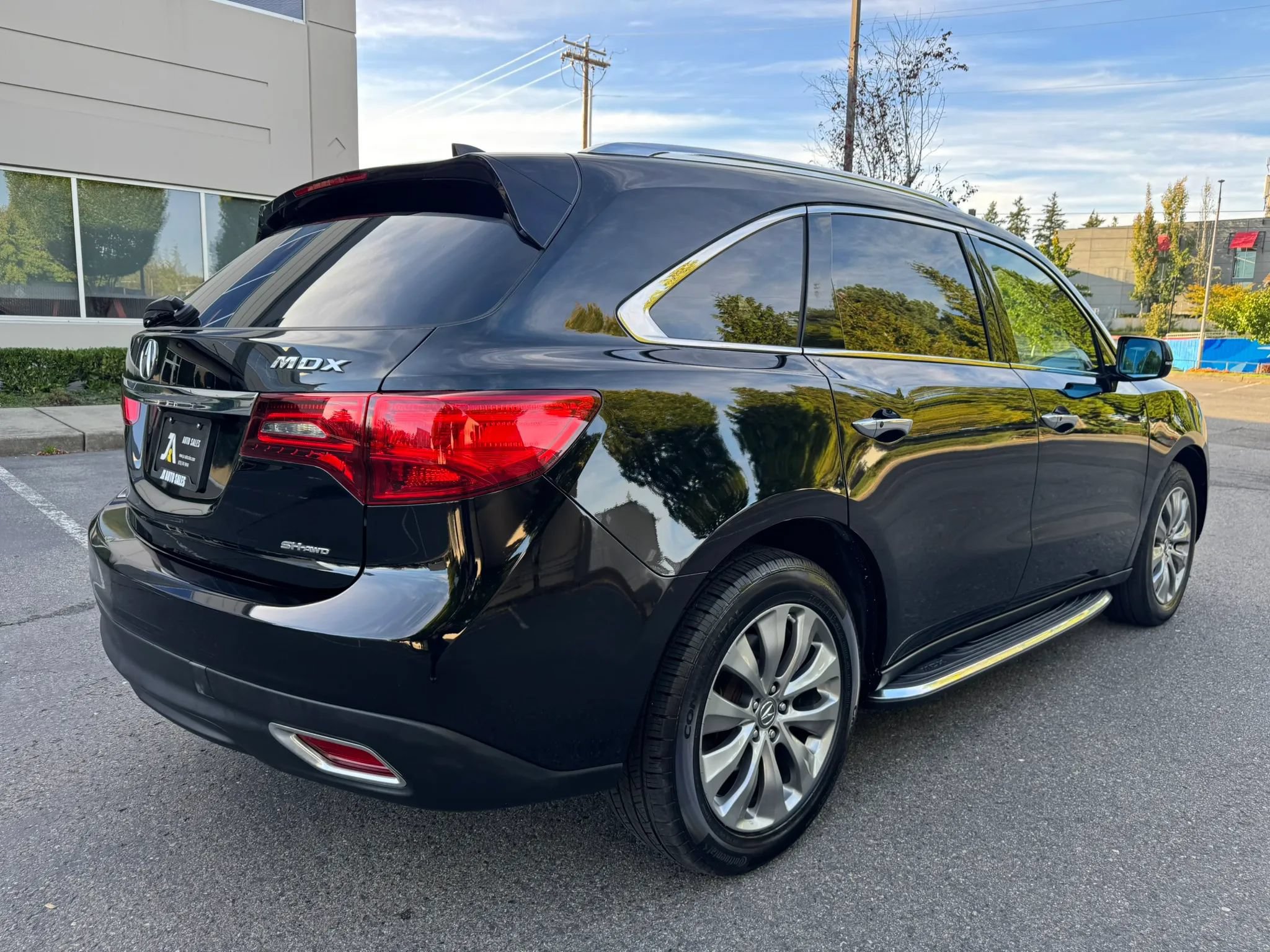 Used 2016 Acura MDX w/ Technology Package AWD/4WD image 10