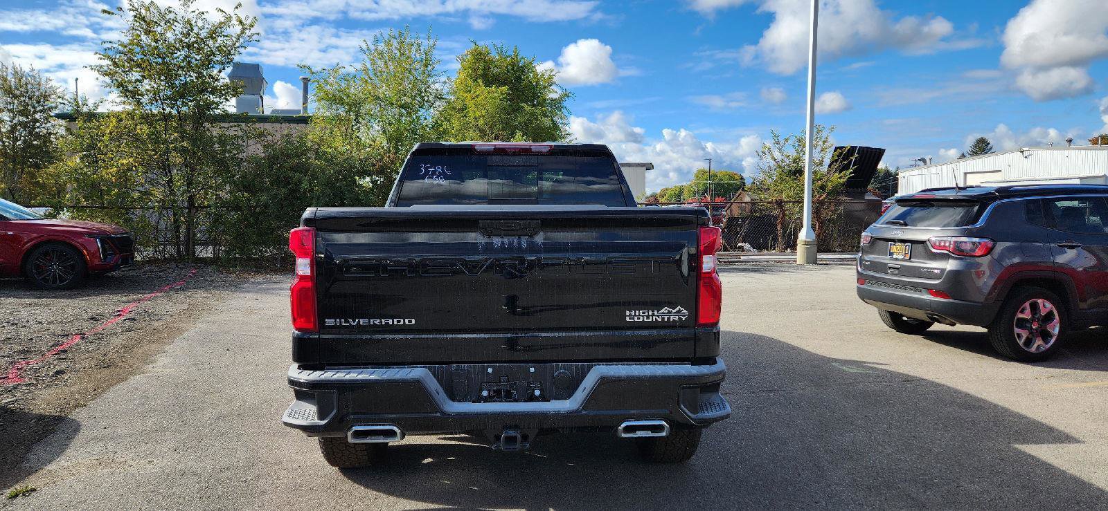 New 2026 Chevrolet Silverado 1500 High Country w/ Technology Package image 6