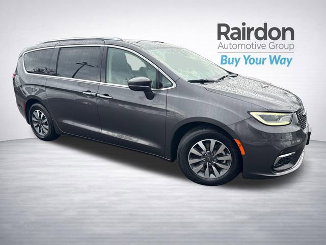 Used 2021 Chrysler Pacifica Touring-L