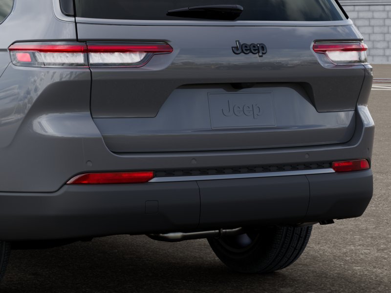 New 2027 Jeep Grand Cherokee L Limited RWD image 13