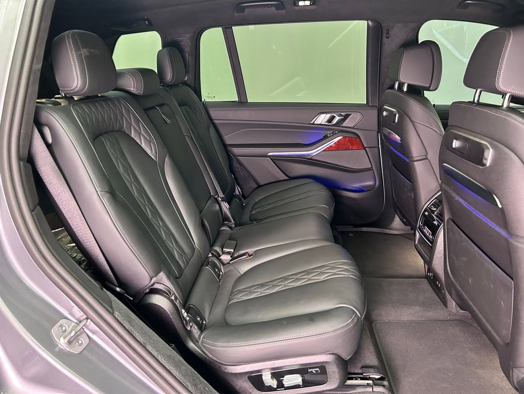 Used 2024 BMW ALPINA XB7 image 26