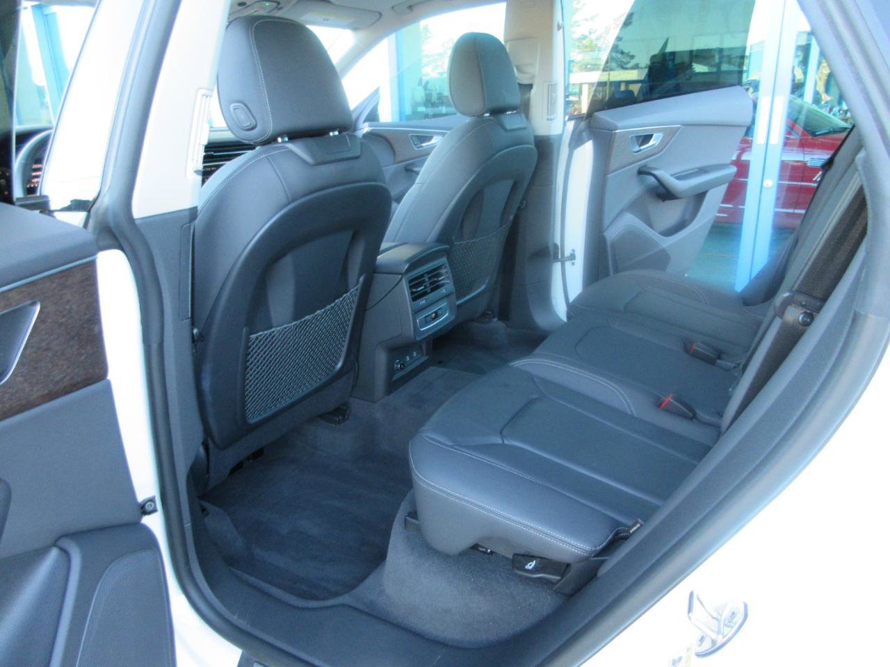 Used 2023 Audi Q8 Premium w/ Convenience Package image 39